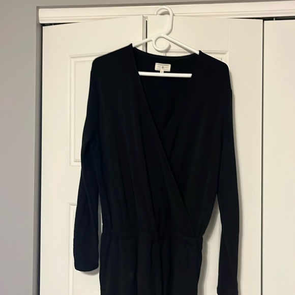 Lou & Grey wrap jumpsuit. Long sleeve. Medium. Black. - Picture 2 of 5